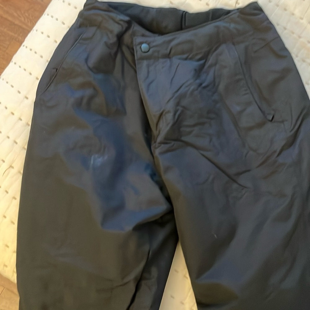 Lands End black snowboard/ski pants